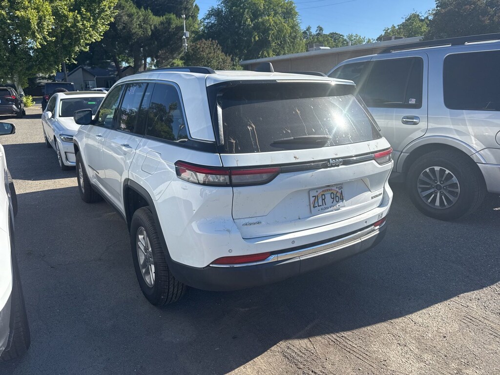 Used 2023 Jeep Grand Cherokee Laredo SUV