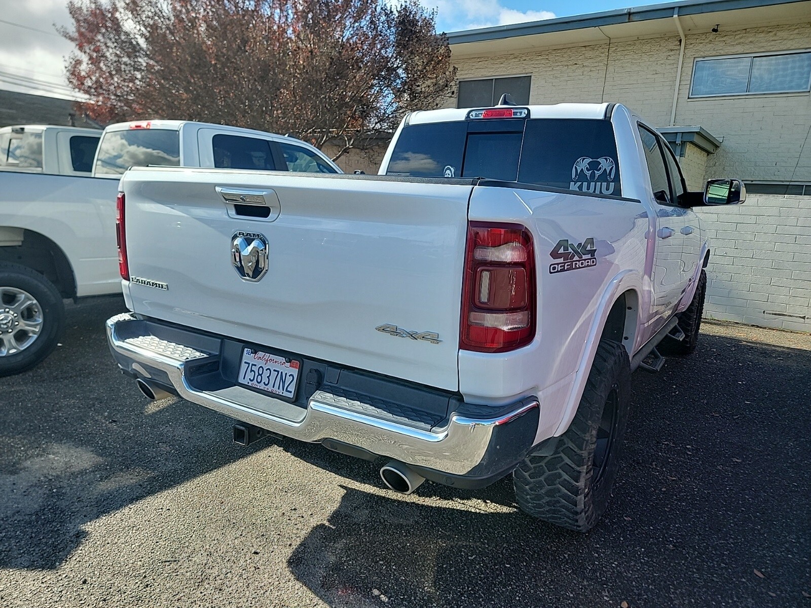 2019 Ram 1500 Laramie photo 2
