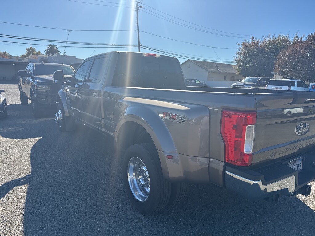Used 2018 Ford F-450SD Lariat DRW Truck