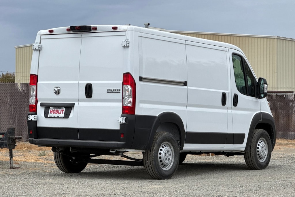 New 2026 Ram ProMaster PROMASTER 1500 TRADESMAN CARGO VAN LOW ROOF 118' W Cargo Van