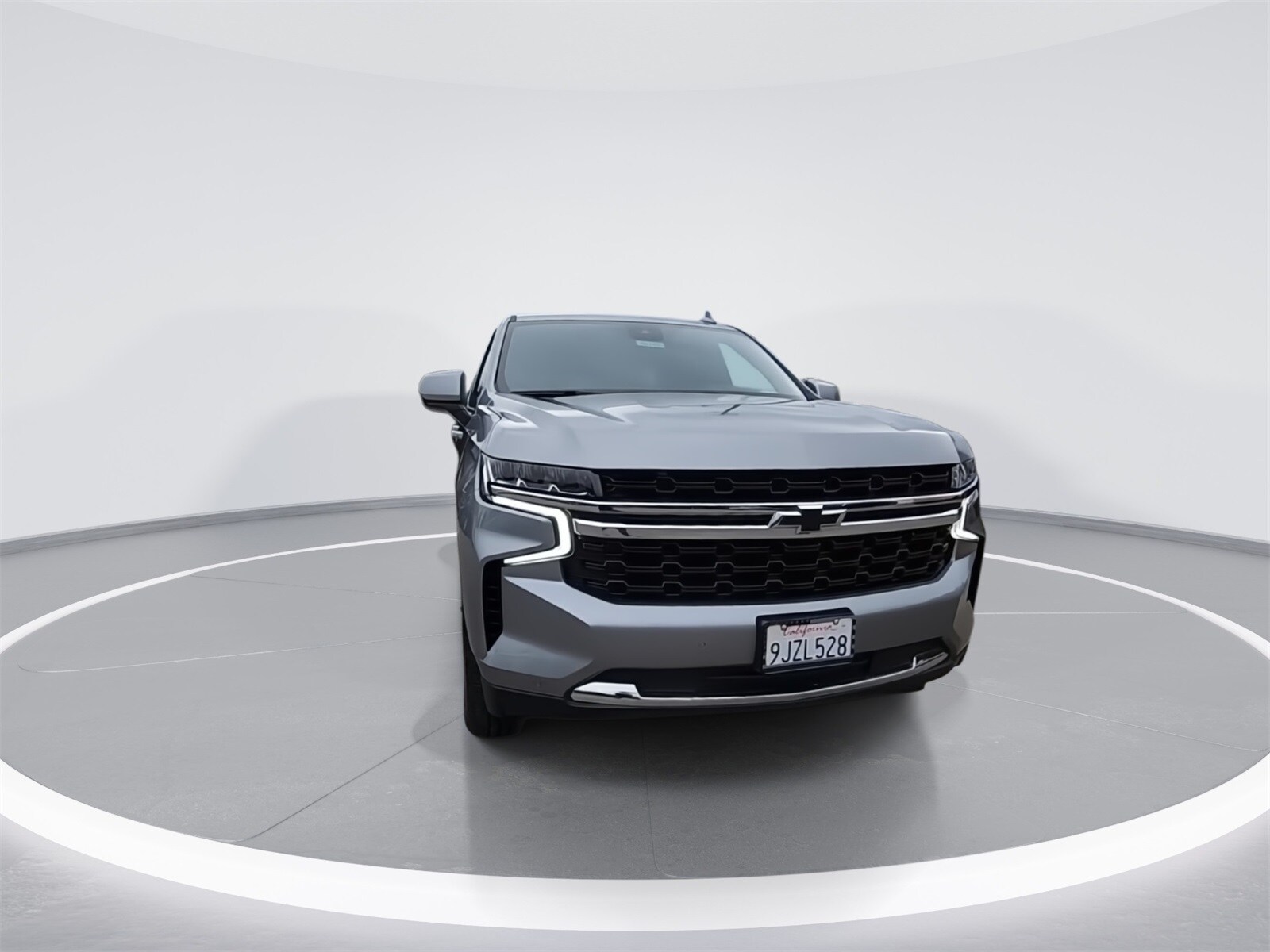 2023 Chevrolet Tahoe LS photo 3