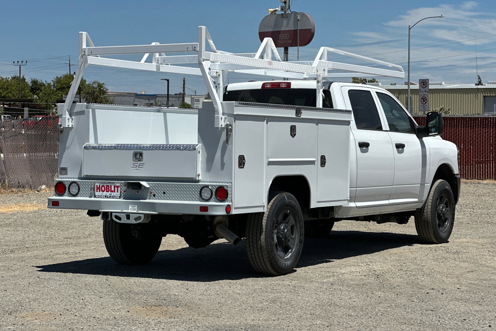 2025 Ram 2500 Tradesman photo 3