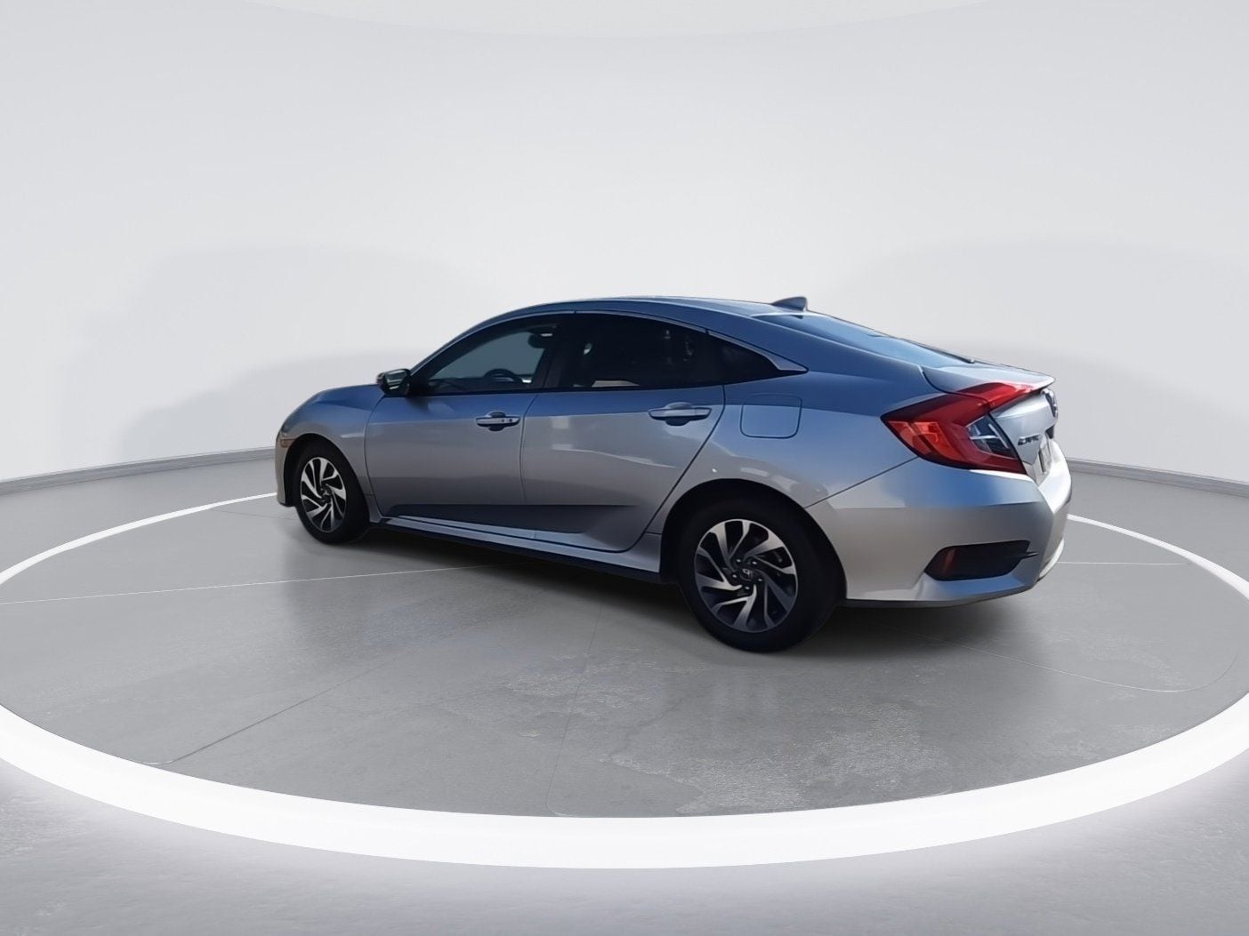 2018 Honda Civic EX w/Honda Sensing photo 5