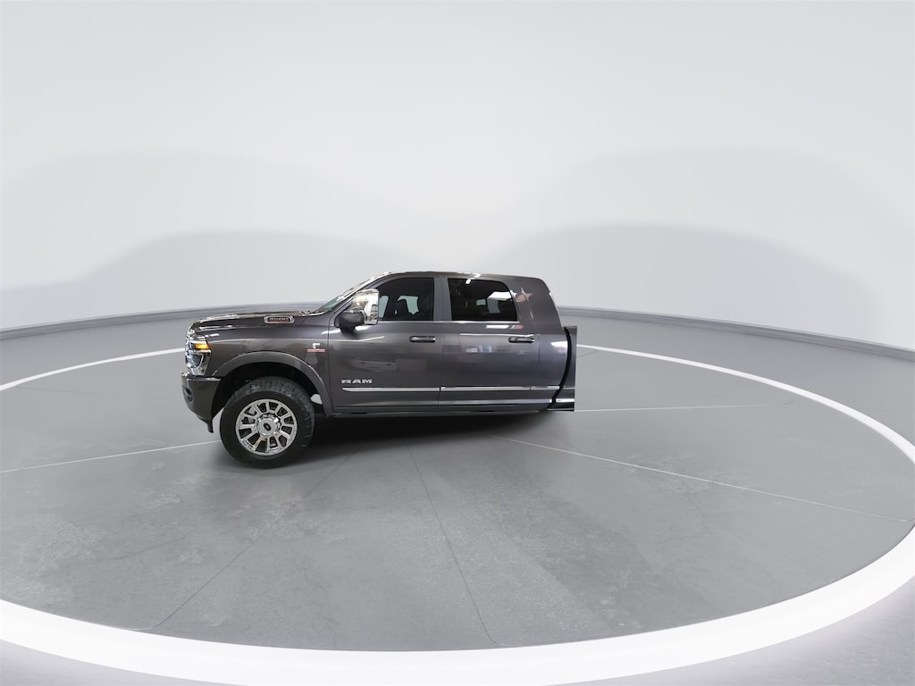 2025 Ram 3500 Limited photo 3