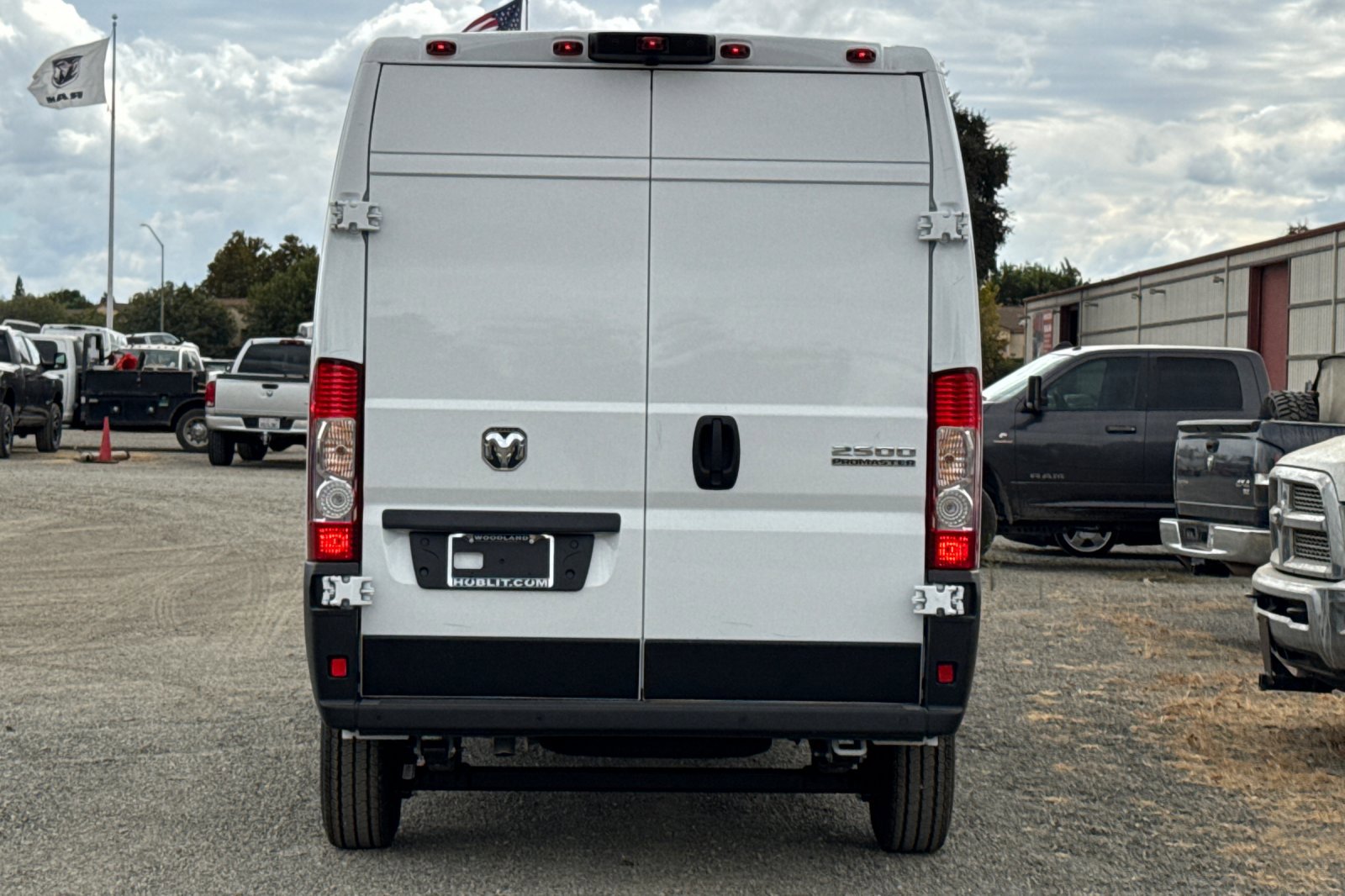 2026 Ram ProMaster 2500 Cargo Van photo 3