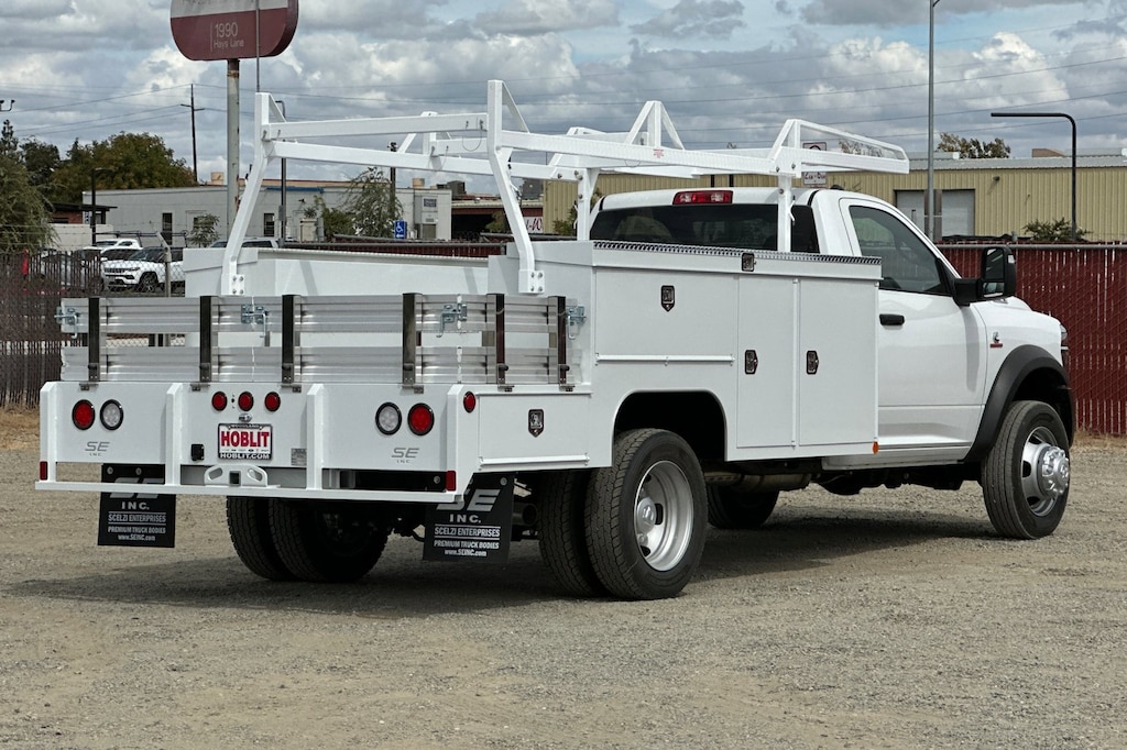 New 2025 Ram 5500 Chassis Cab 5500 TRADESMAN CHASSIS REGULAR CAB 4X4 84' CA Pickup