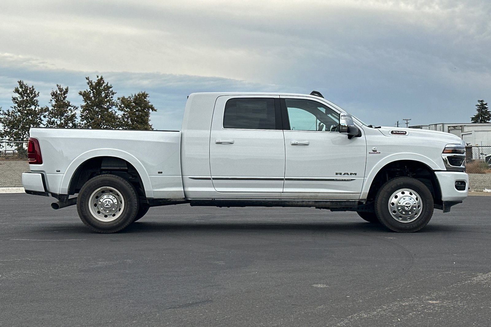 2025 Ram 3500 Limited photo 2