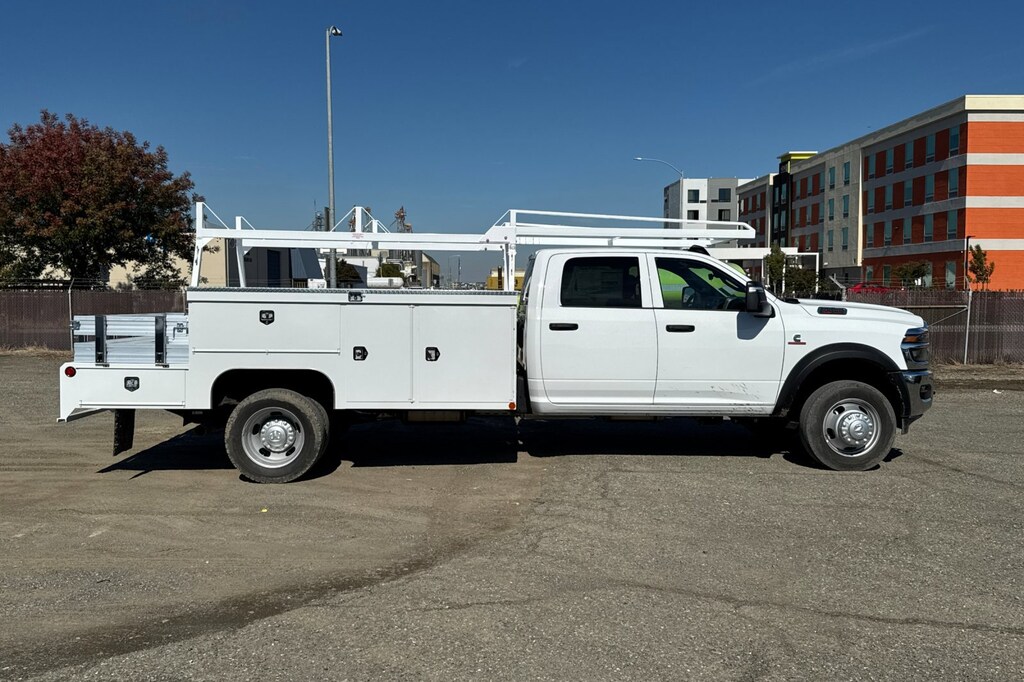 New 2026 Ram 5500 Chassis Cab 5500 TRADESMAN CHASSIS CREW CAB 4X4 84' CA Pickup