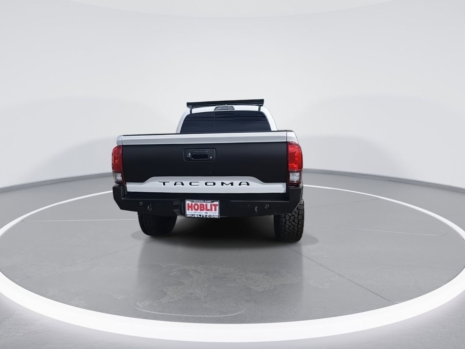 2018 Toyota Tacoma TRD Off-Road V6 photo 6