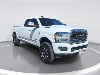2021 Ram 3500 Limited LIFT + UPGRADED WHEELS Truck
