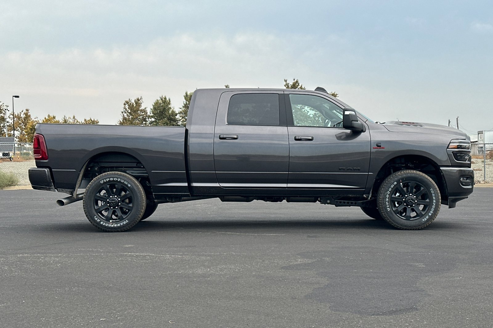 2026 Ram 2500 Laramie photo 2