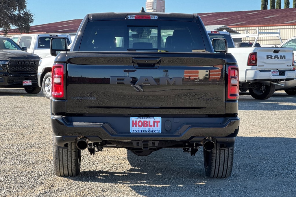 New 2026 Ram 1500 LARAMIE CREW CAB 4X4 5'7 BOX Pickup