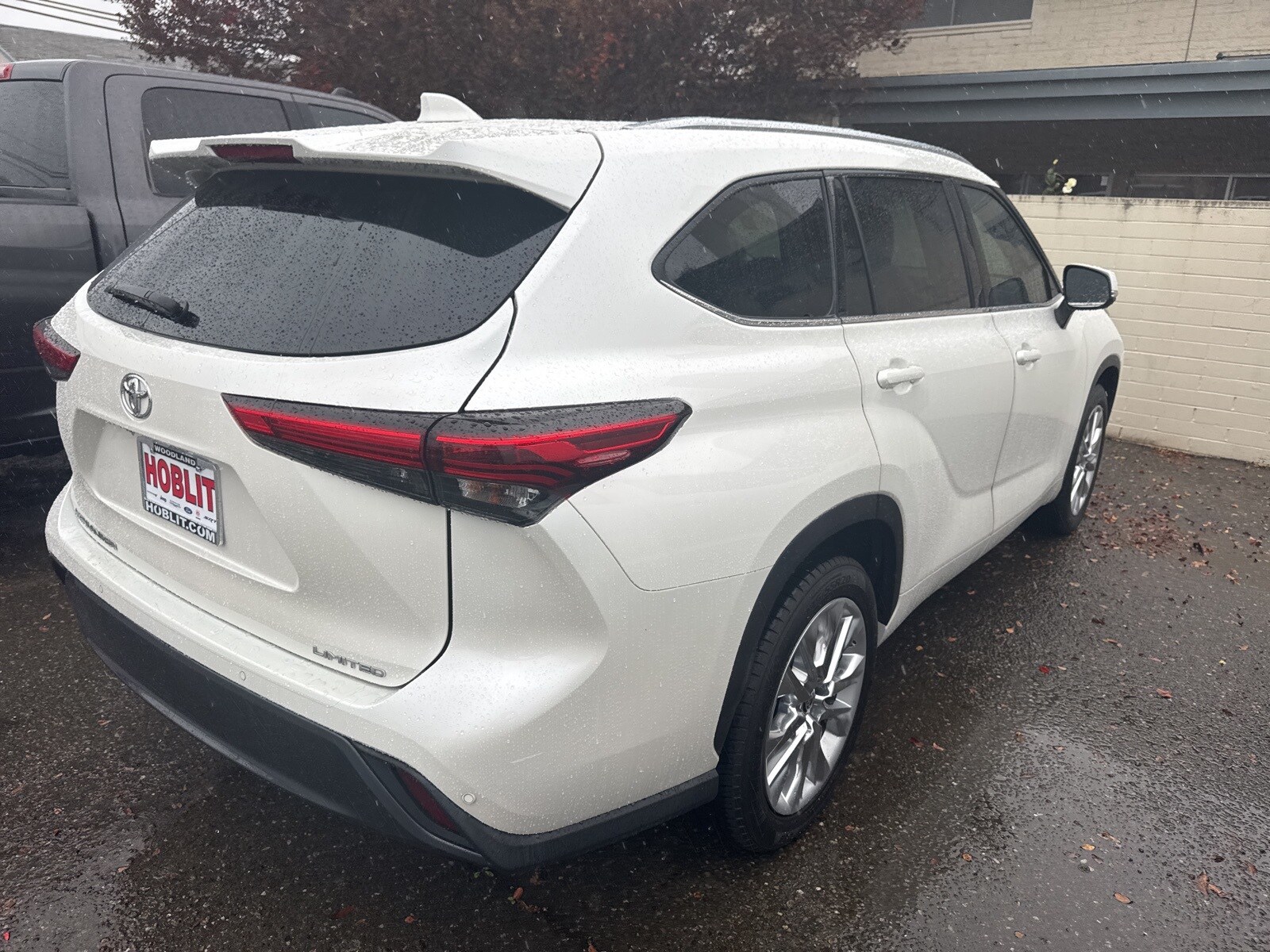 2020 Toyota Highlander Limited photo 3