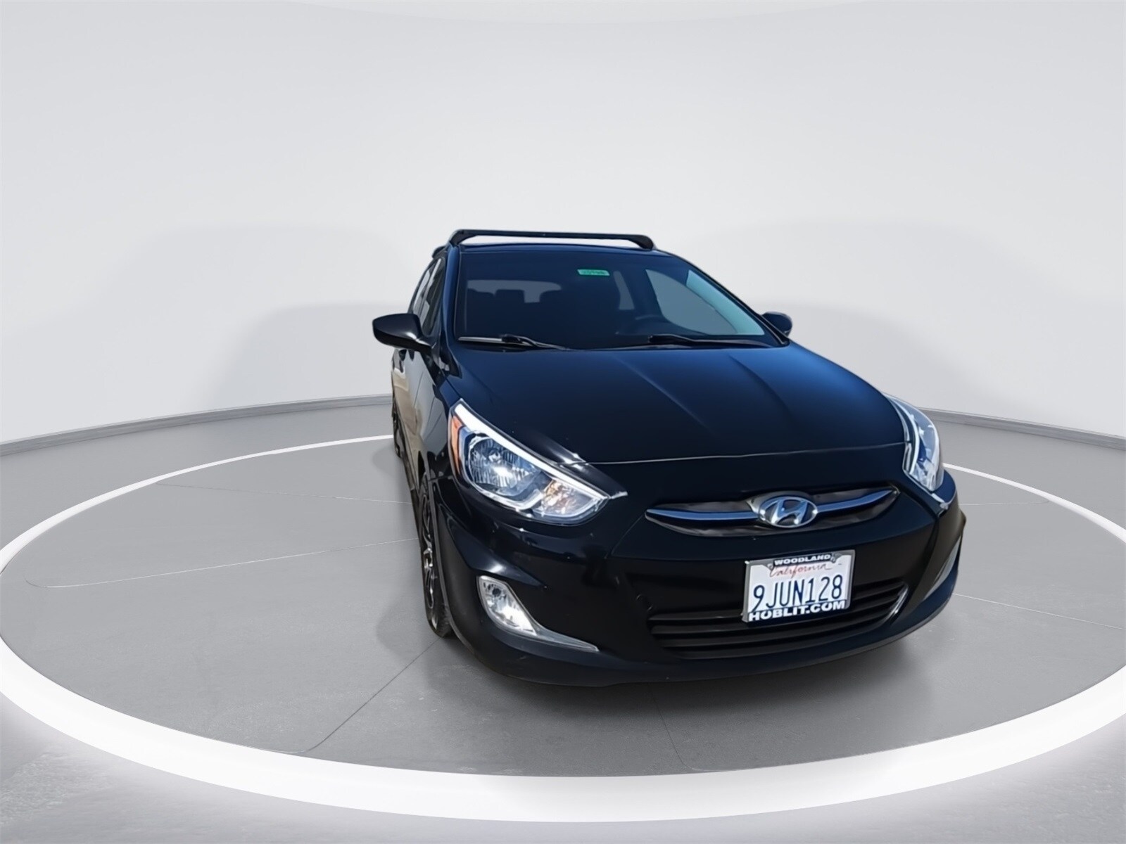 2017 Hyundai Accent SE photo 3