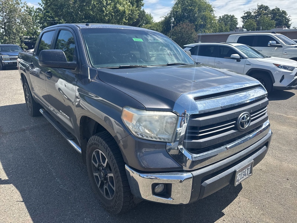 Used 2014 Toyota Tundra SR5 4.6L V8 Truck