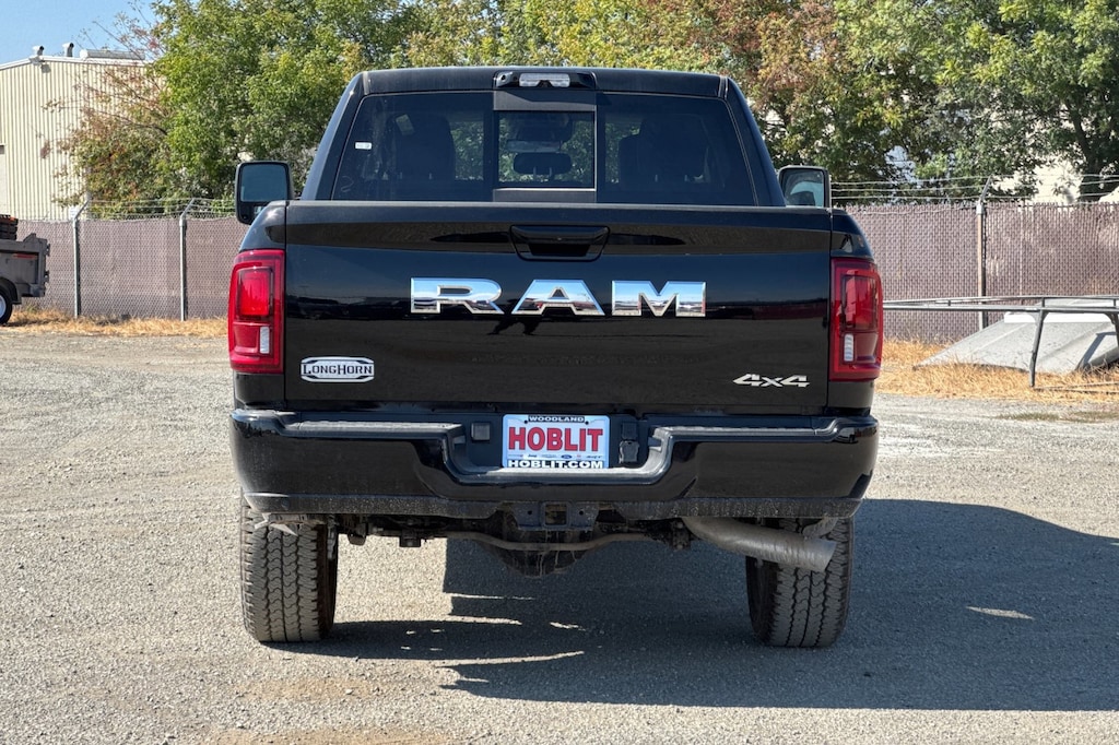 New 2026 Ram 2500 LIMITED LONGHORN CREW CAB 4X4 6'4 BOX Pickup