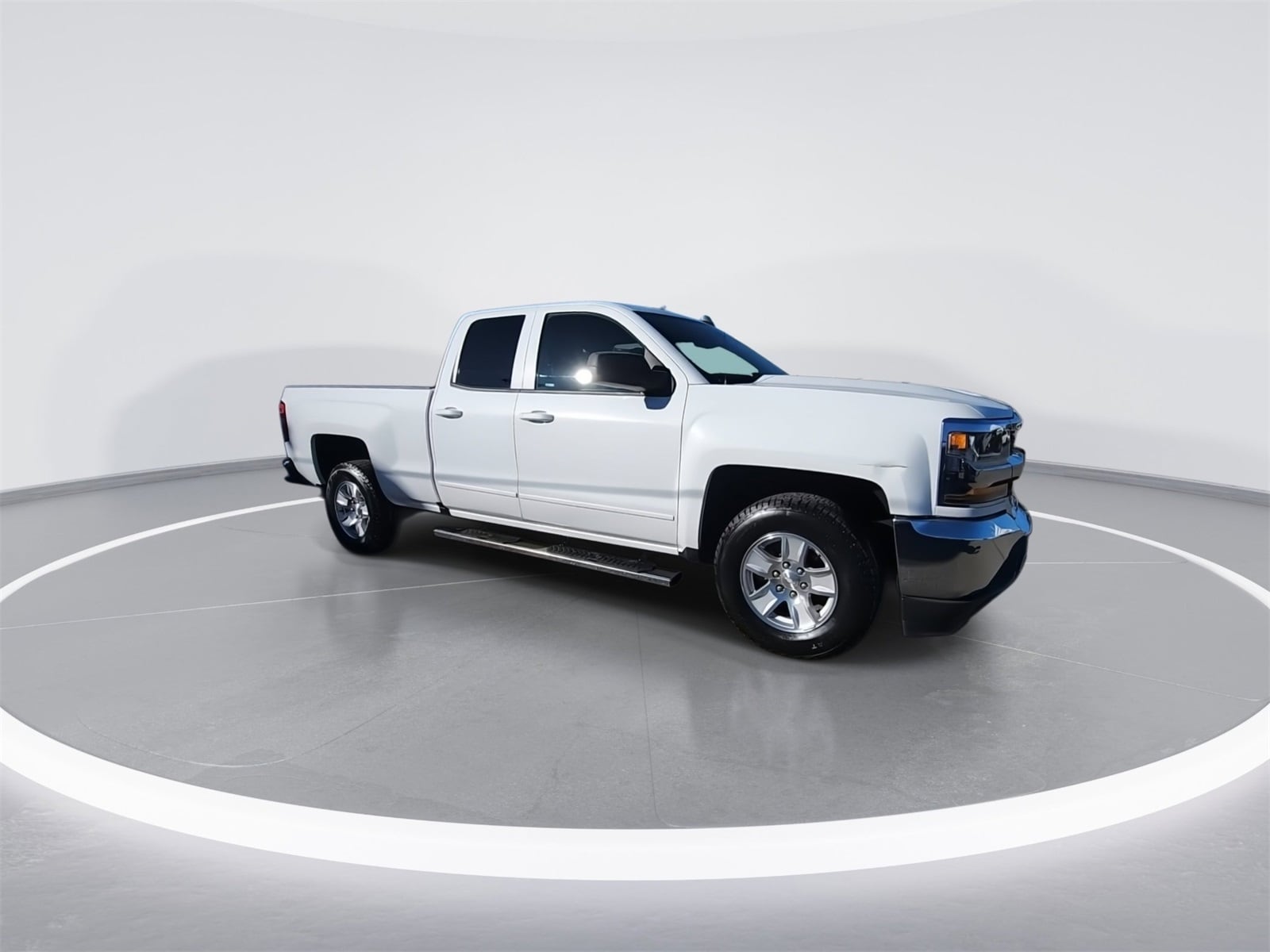 Certified 2018 Chevrolet Silverado 1500 LT with VIN 1GCRCREH2JZ175073 for sale in Woodland, CA