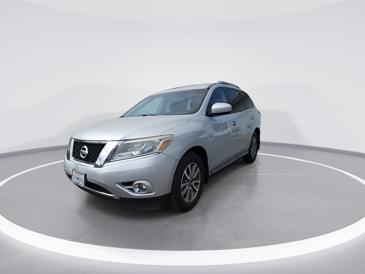 2016 Nissan Pathfinder SV photo 4