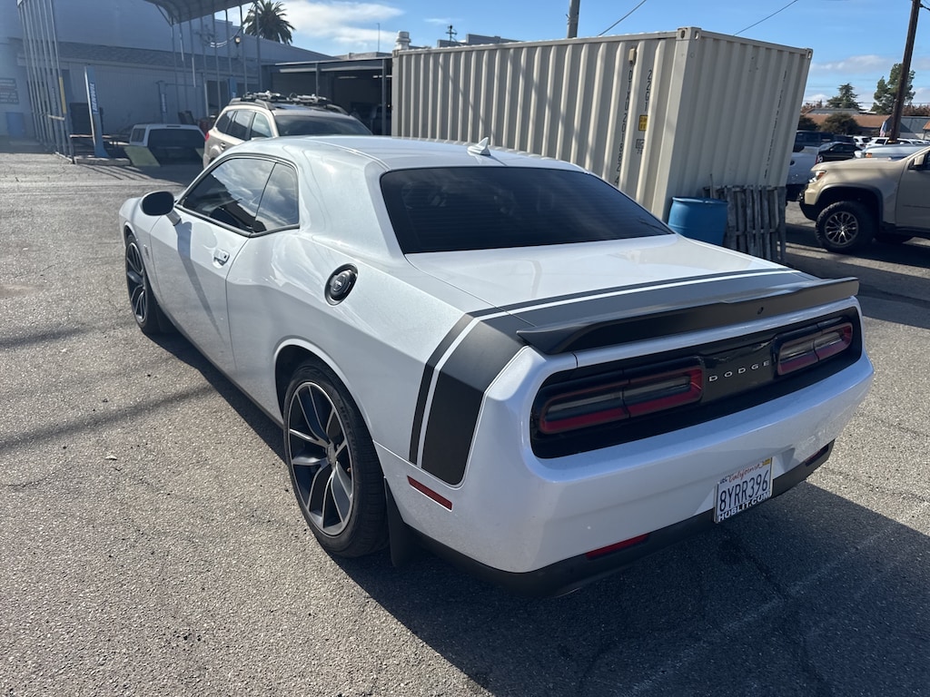Certified 2016 Dodge Challenger R/T Scat Pack Coupe