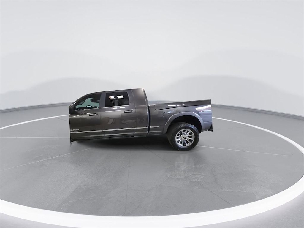 2025 Ram 3500 Limited photo 4