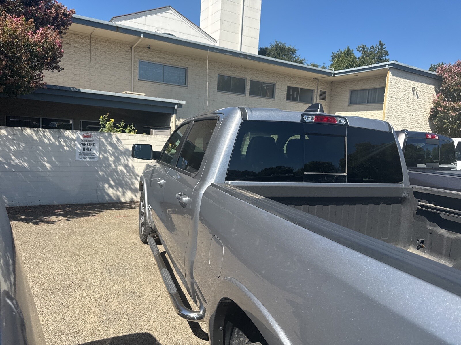 2019 Ram 1500 Laramie photo 2