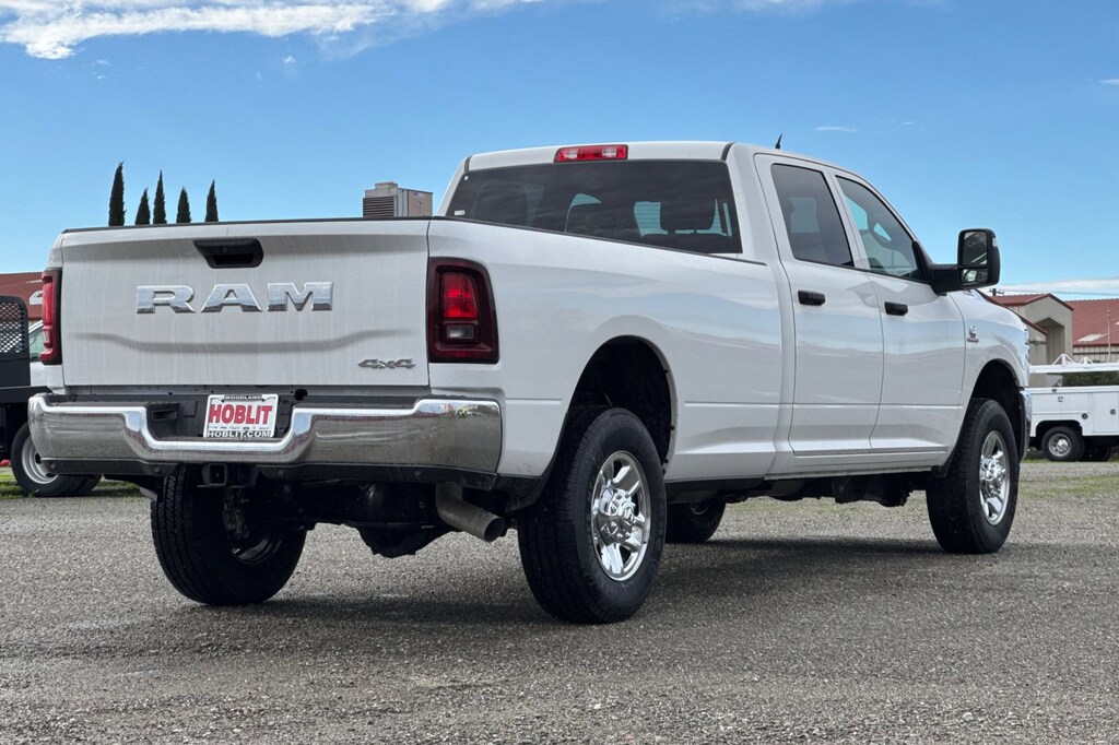 New 2026 Ram 2500 TRADESMAN CREW CAB 4X4 8' BOX Pickup