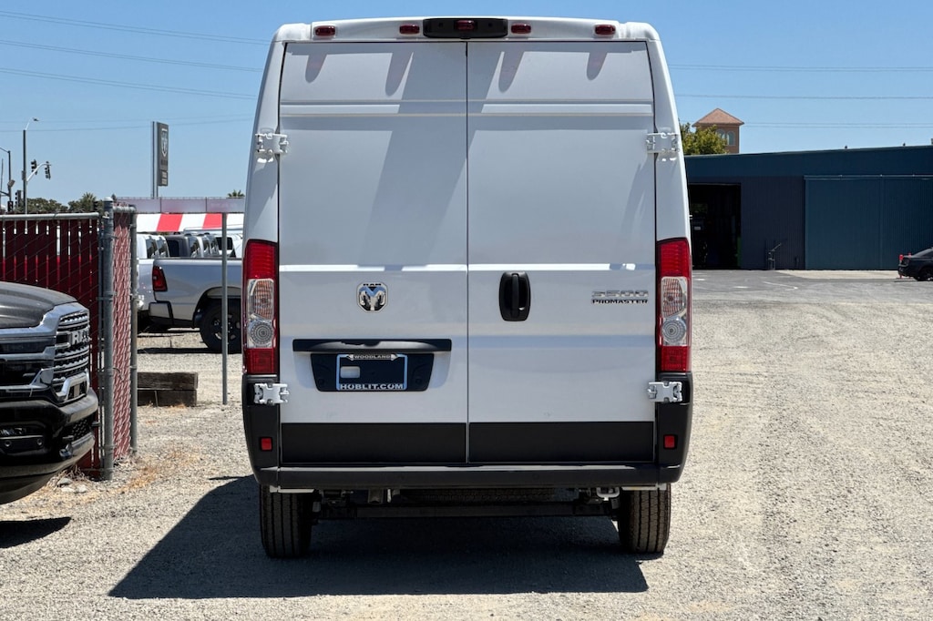 New 2025 Ram ProMaster PROMASTER 3500 SLT CARGO VAN HIGH ROOF 159' WB EXT Cargo Van
