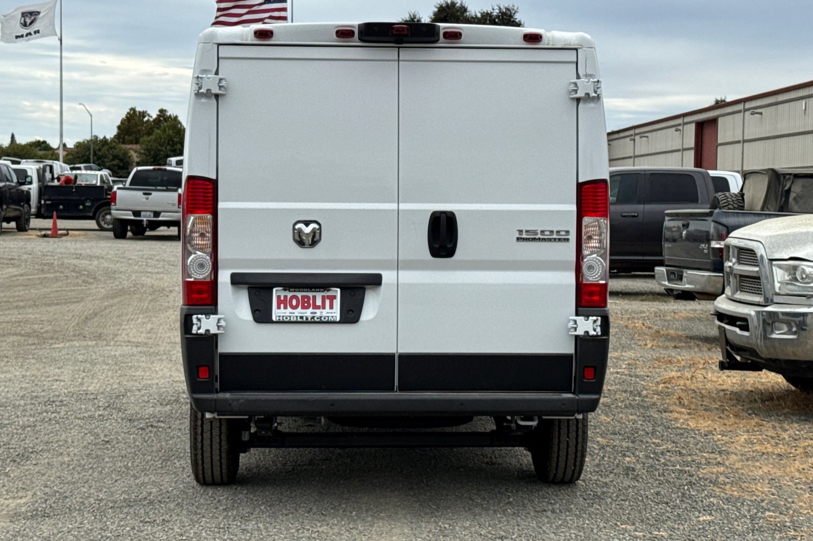 2026 Ram ProMaster 1500 Tradesman Cargo Van photo 3