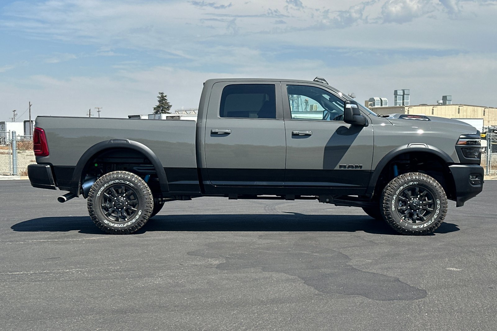 2026 Ram 2500 Power Wagon photo 2