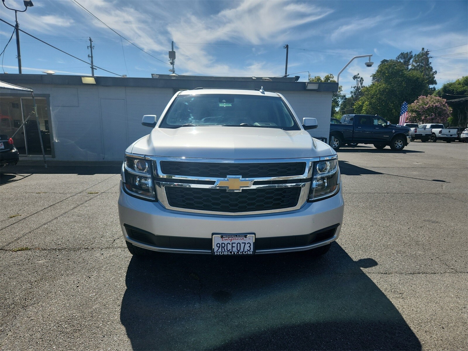 2017 Chevrolet Tahoe LT photo 2
