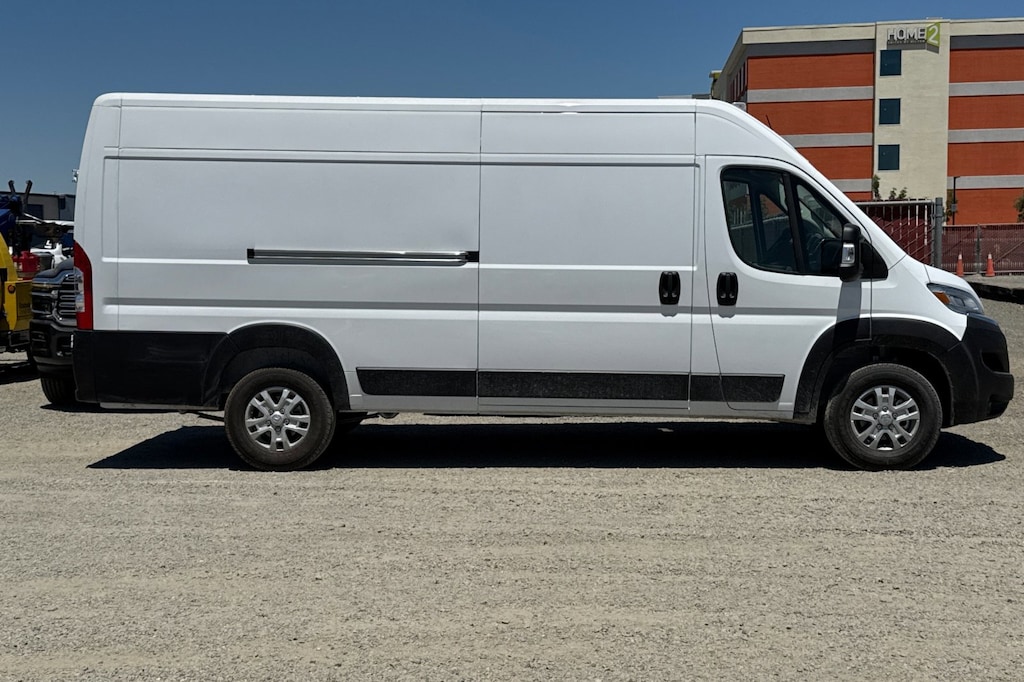 New 2025 Ram ProMaster PROMASTER 3500 SLT CARGO VAN HIGH ROOF 159' WB EXT Cargo Van