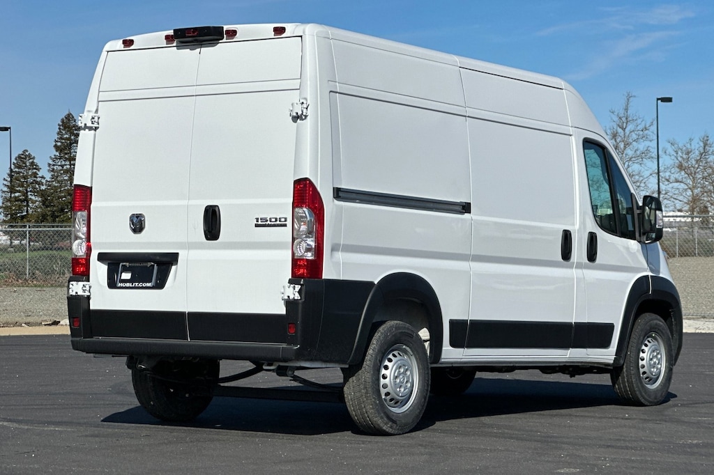 New 2025 Ram ProMaster PROMASTER 1500 TRADESMAN CARGO VAN HIGH ROOF 136' Cargo Van