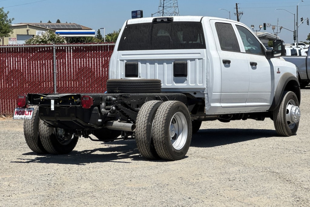 New 2025 Ram 5500 Chassis Cab 5500 TRADESMAN CHASSIS CREW CAB 4X4 60' CA Pickup