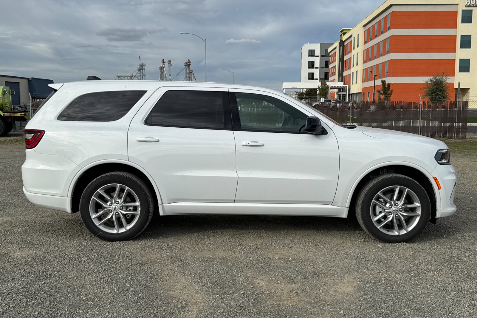 2026 Dodge Durango GT photo 2