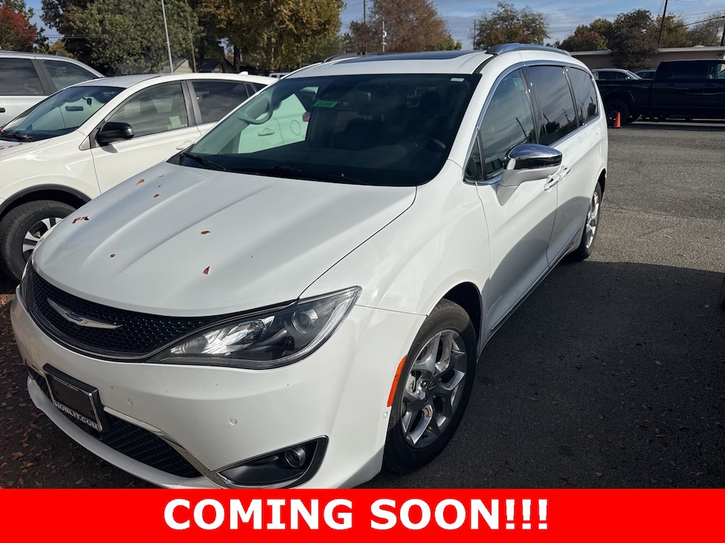 Certified 2018 Chrysler Pacifica Limited Minivan/Van