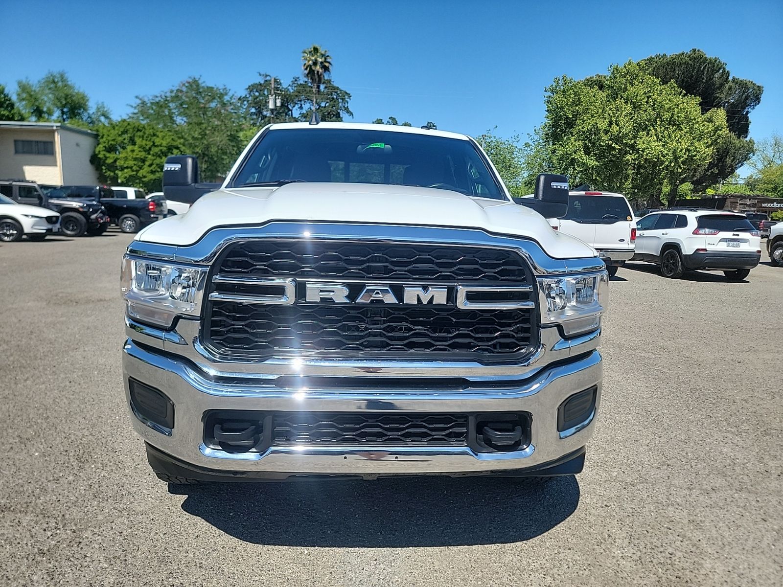 2024 Ram 3500 Tradesman photo 3