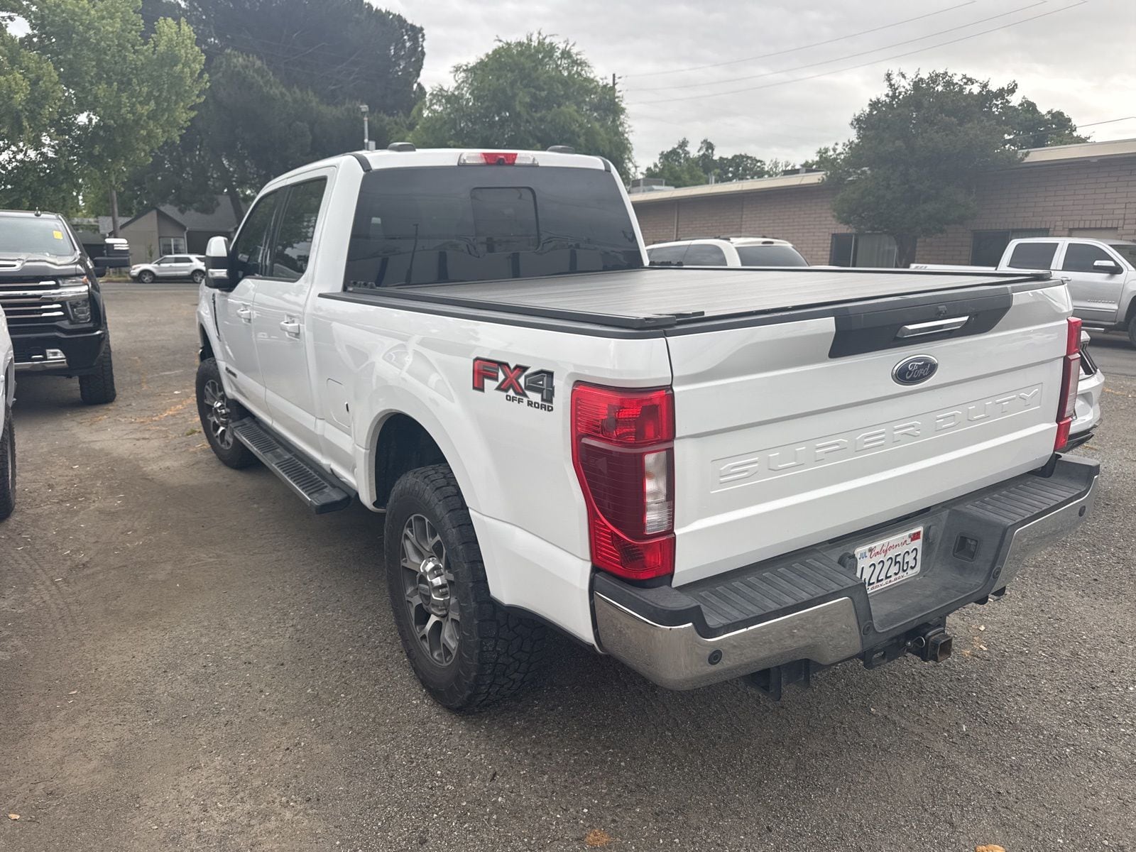 2020 Ford F-250SD Lariat photo 2