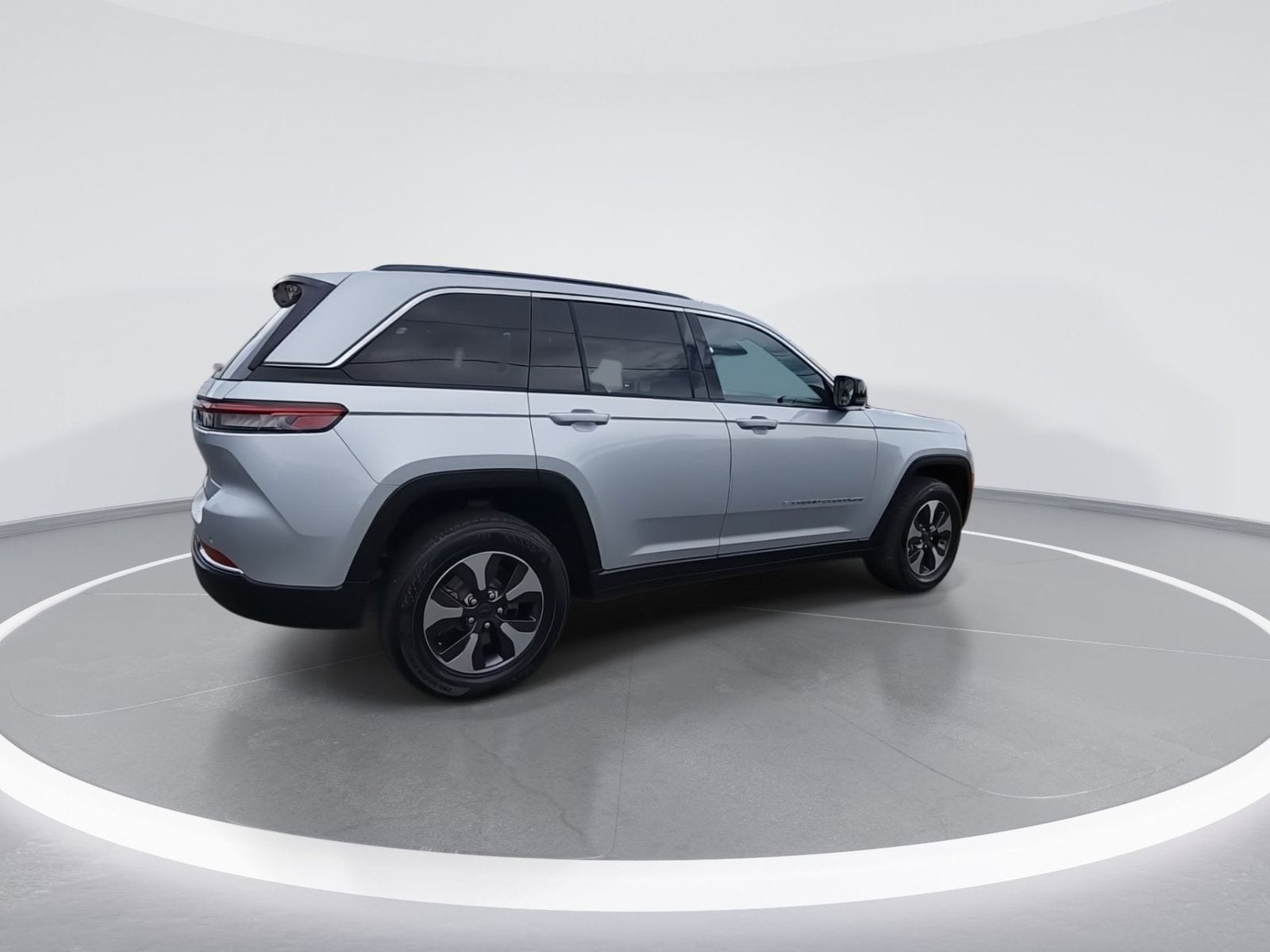 2024 Jeep Grand Cherokee 4xe photo 6