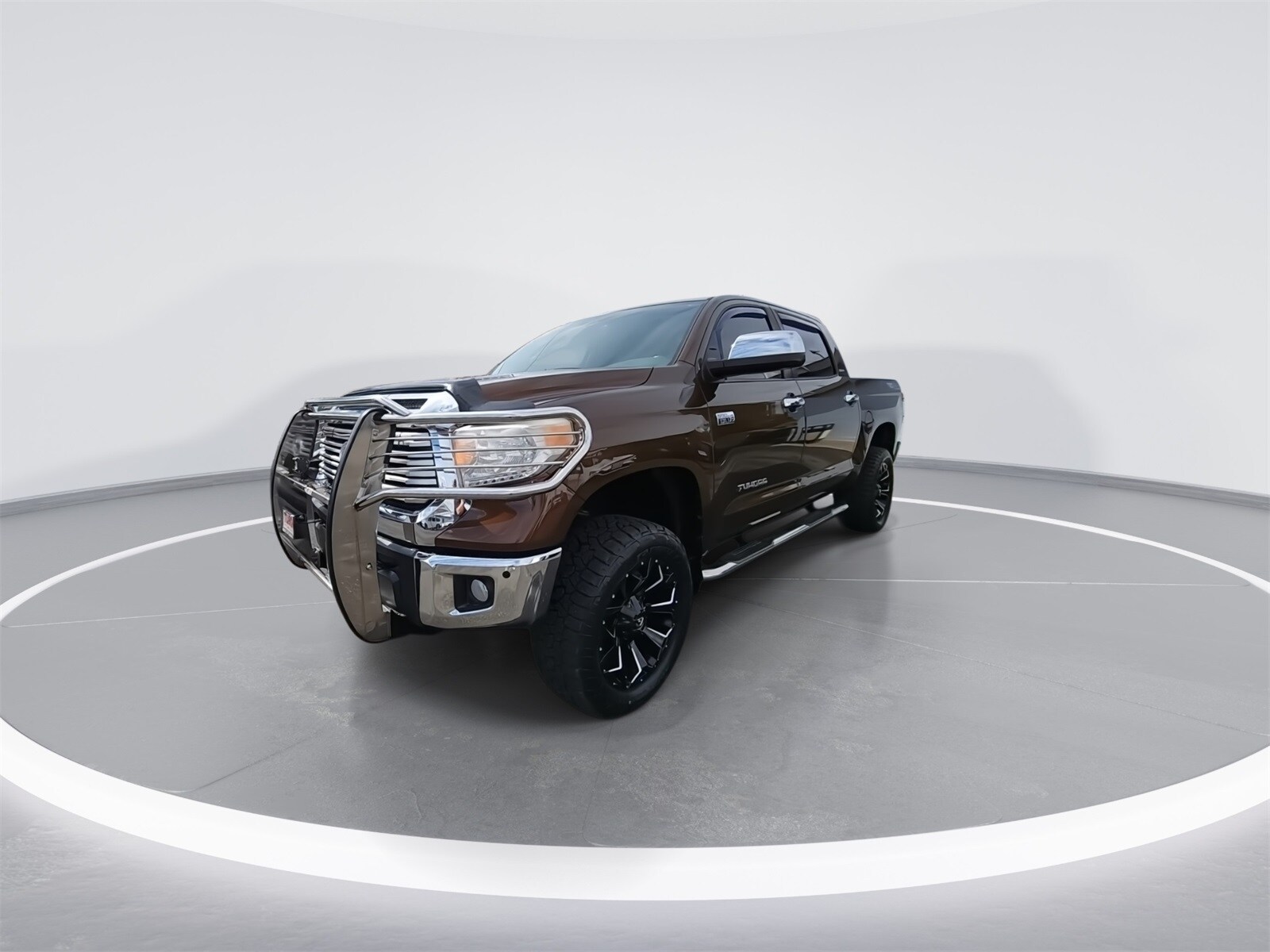 2017 Toyota Tundra Limited CrewMax photo 4