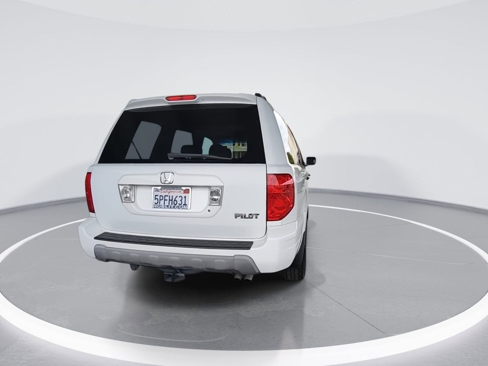 Used 2005 Honda Pilot EX with VIN 5FNYF18565B042771 for sale in Woodland, CA