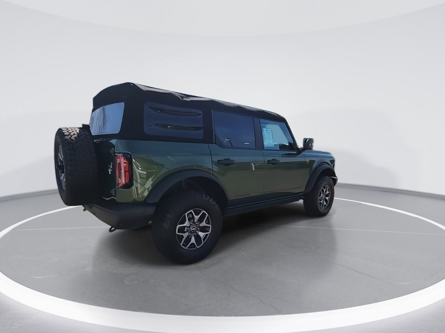 2023 Ford Bronco Badlands photo 3