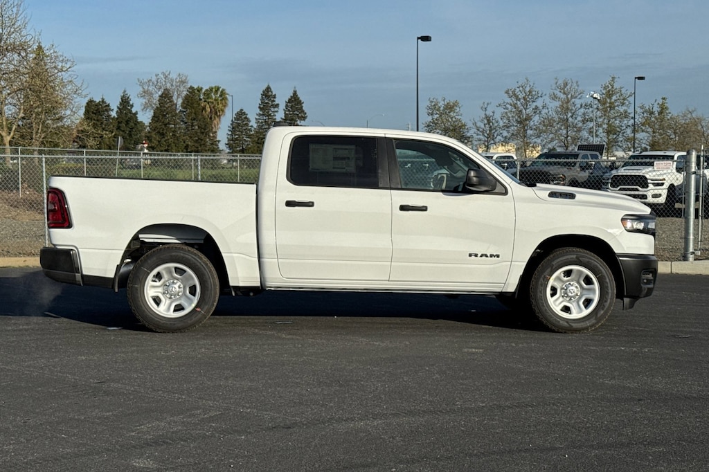New 2026 Ram 1500 TRADESMAN CREW CAB 4X2 5'7 BOX Pickup