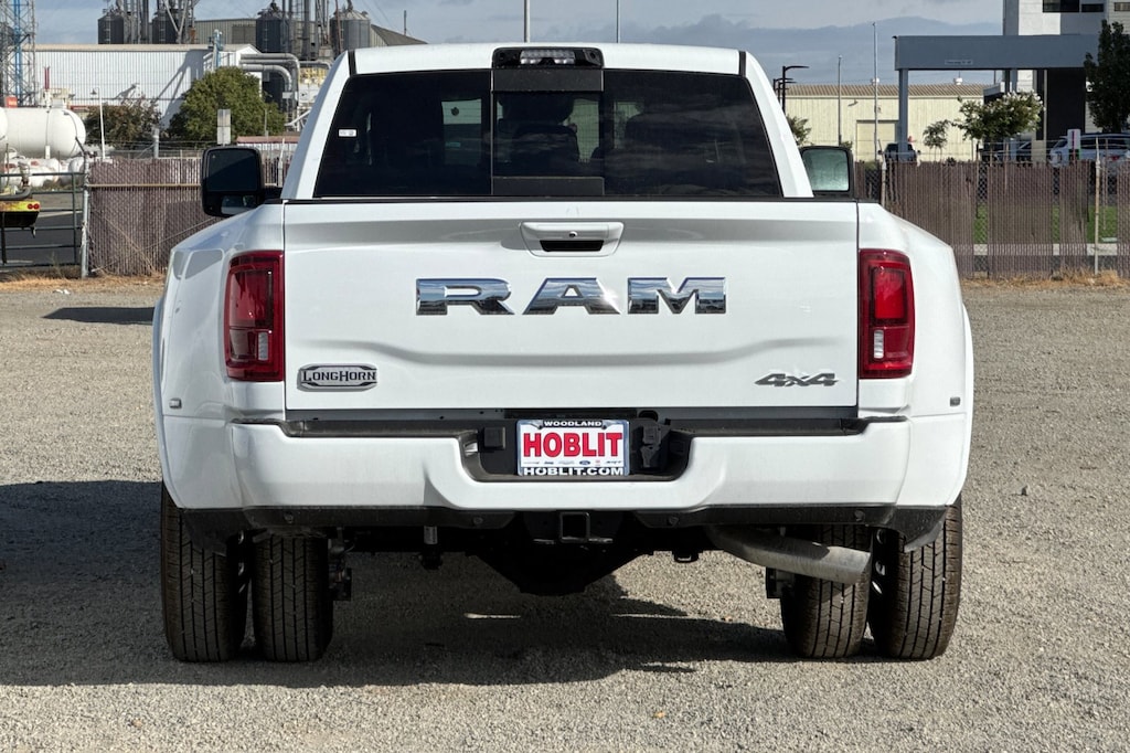 New 2026 Ram 3500 LIMITED LONGHORN MEGA CAB 4X4 6'4 BOX Pickup