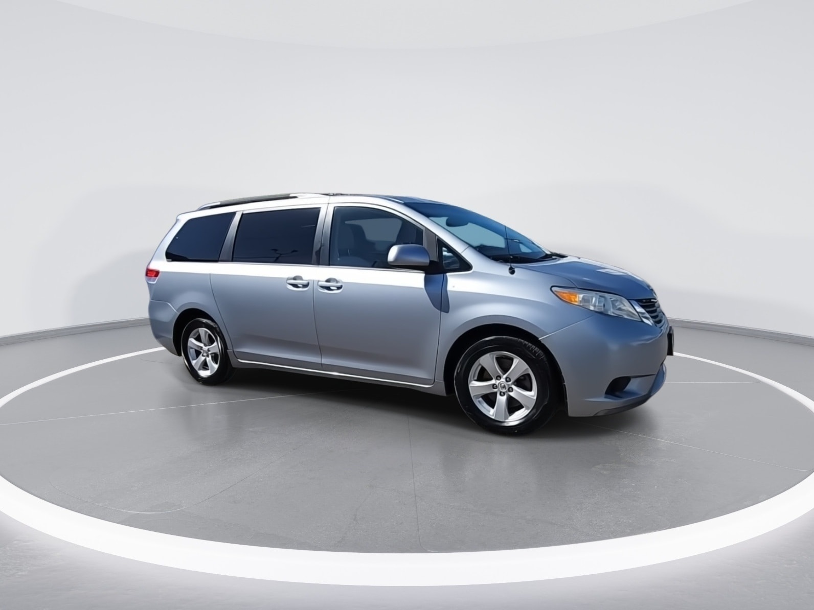 Used 2013 Toyota Sienna LE with VIN 5TDKK3DC4DS295518 for sale in Woodland, CA