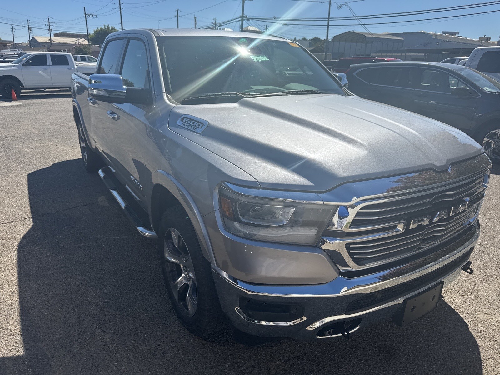 2019 Ram 1500 Laramie photo 4
