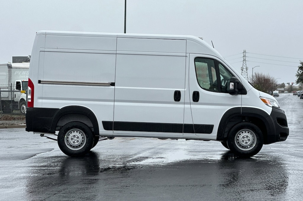New 2025 Ram ProMaster PROMASTER 1500 TRADESMAN CARGO VAN HIGH ROOF 136' Cargo Van
