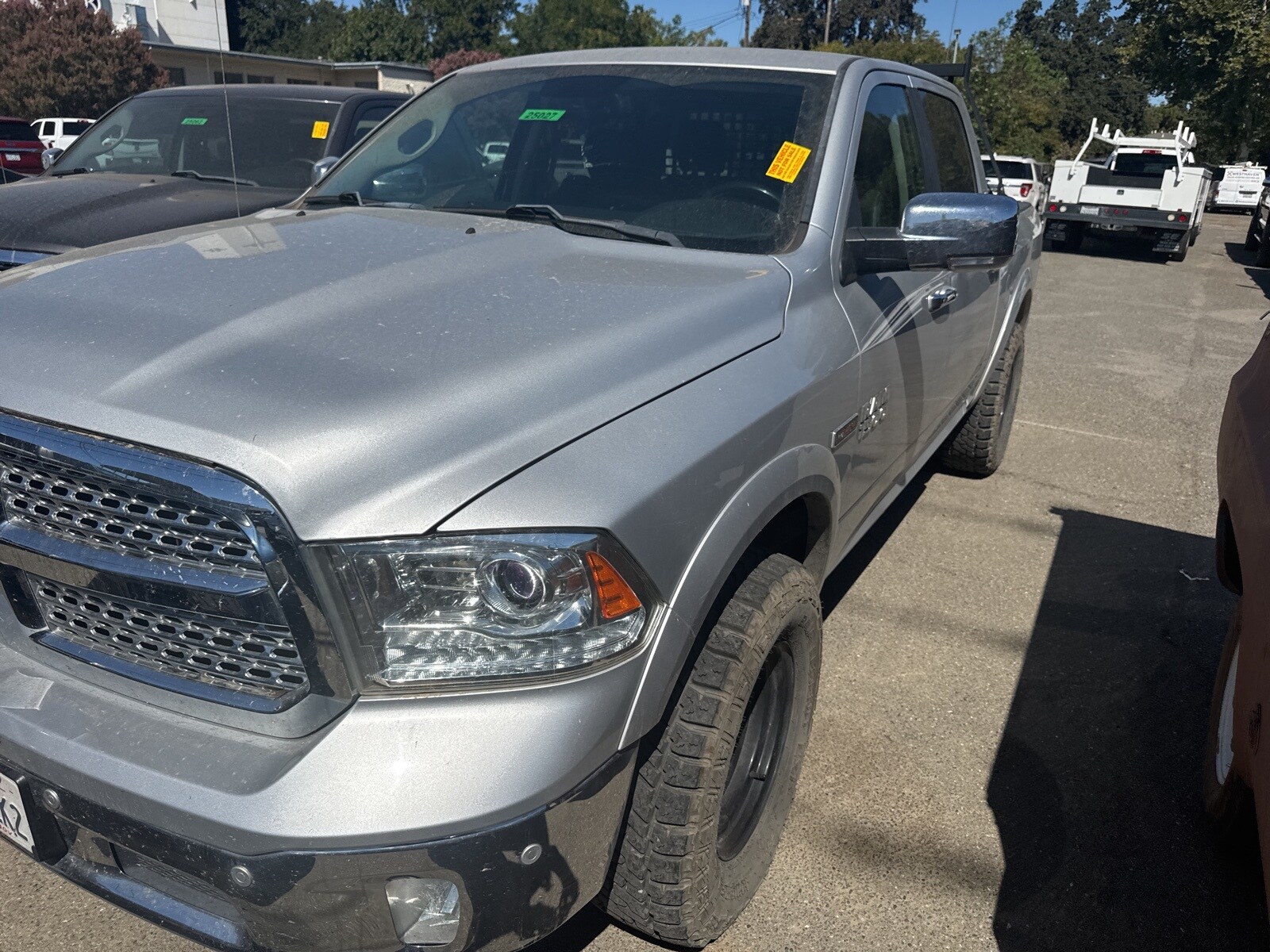 2017 Ram 1500 Laramie photo 2