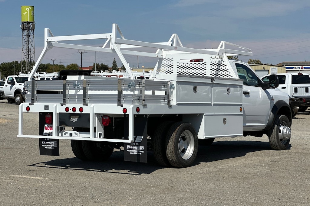 New 2025 Ram 5500 Chassis Cab 5500 TRADESMAN CHASSIS REGULAR CAB 4X4 84' CA Pickup