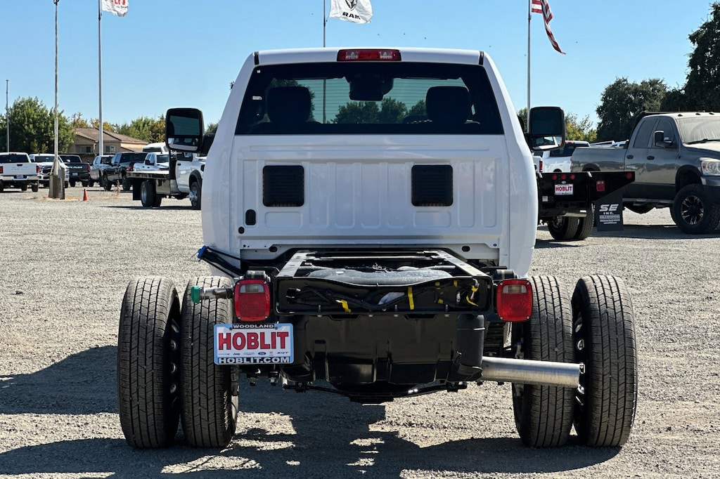 New 2025 Ram 3500 Chassis Cab 3500 TRADESMAN CHASSIS REGULAR CAB 4X4 84' CA Pickup