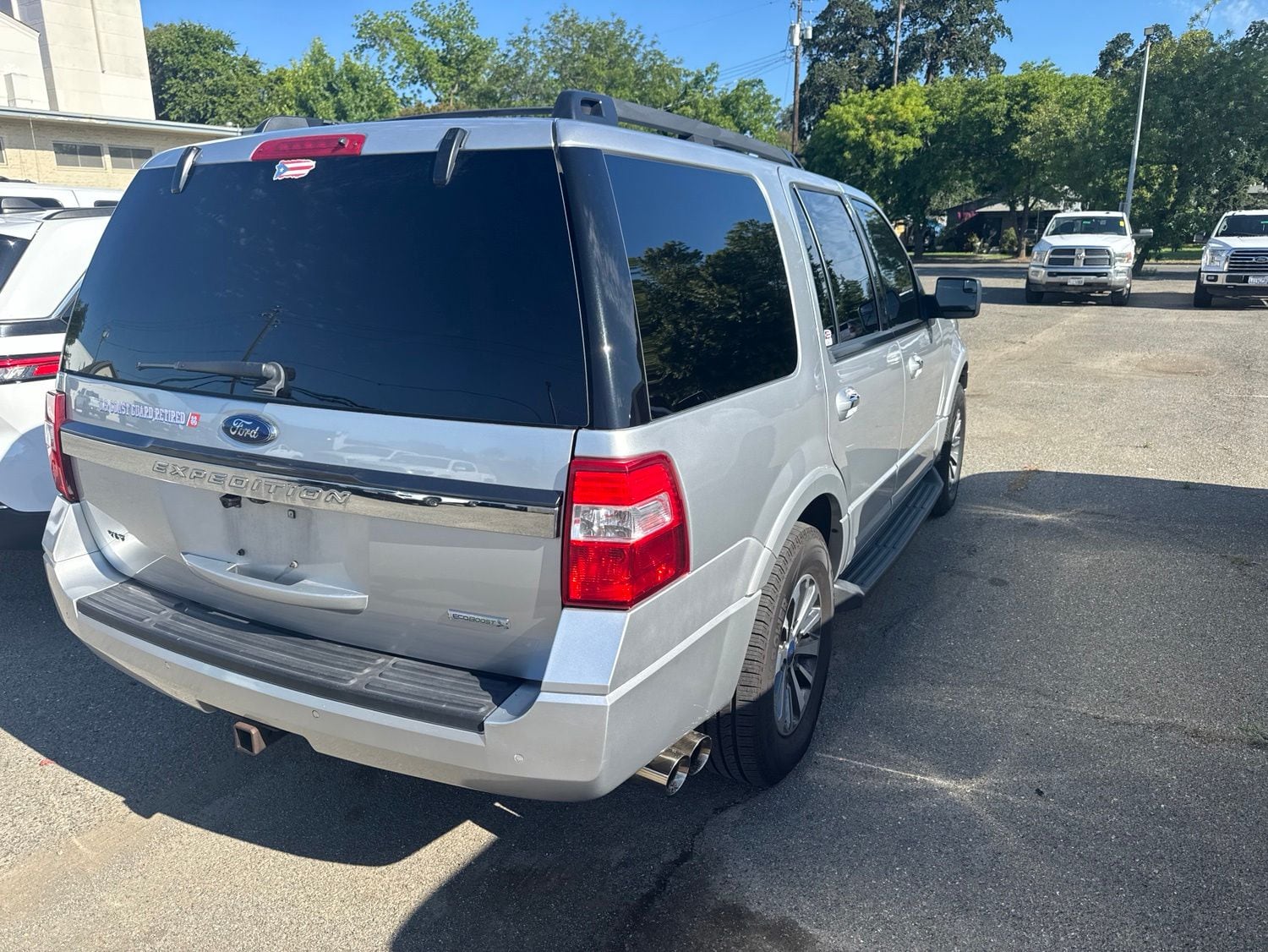 2017 Ford Expedition XLT photo 3